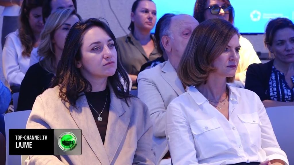 Program i ri për gazetarët, PENA ofron trajnim dhe bursë tremujore në SHBA